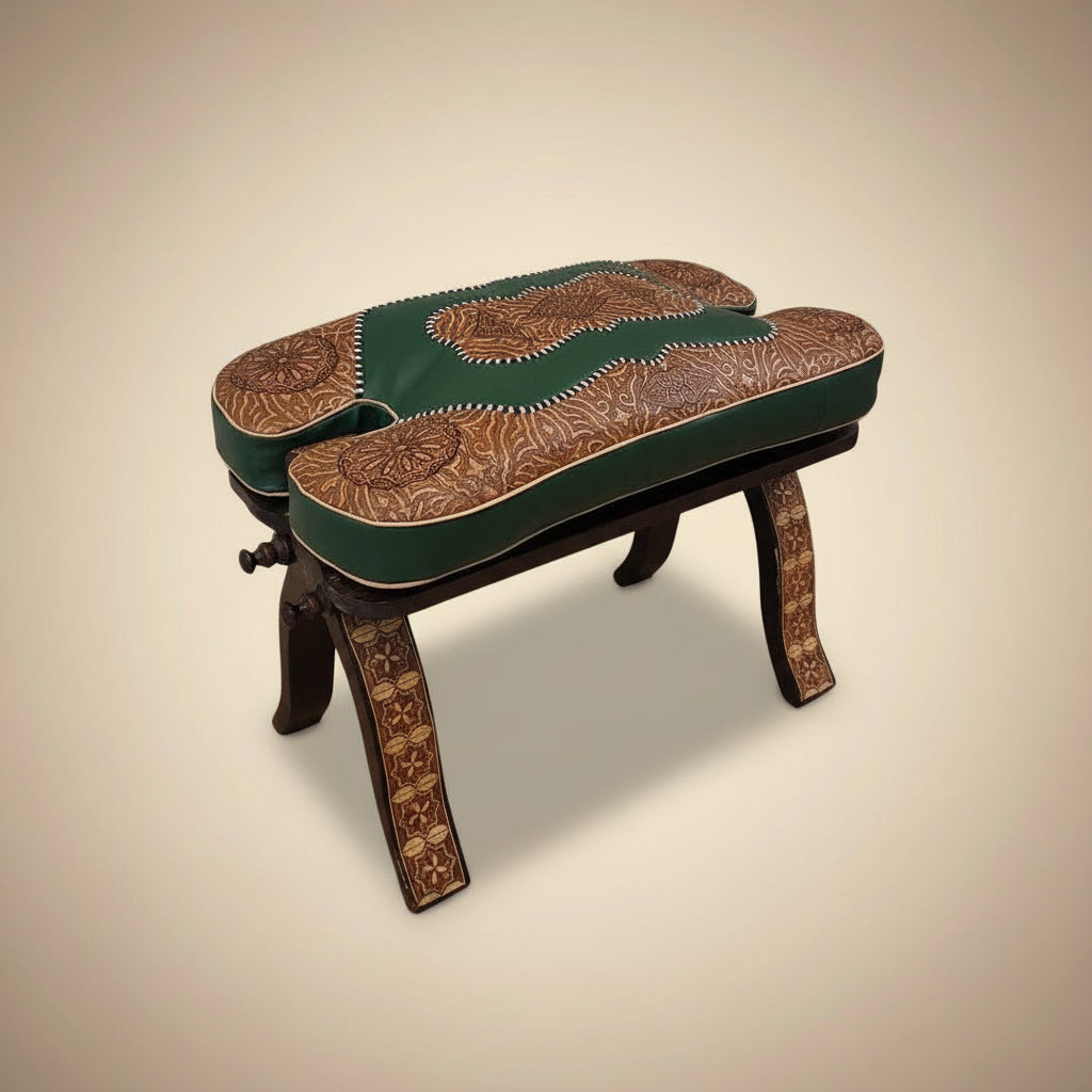 Tabouret chameau en cuir