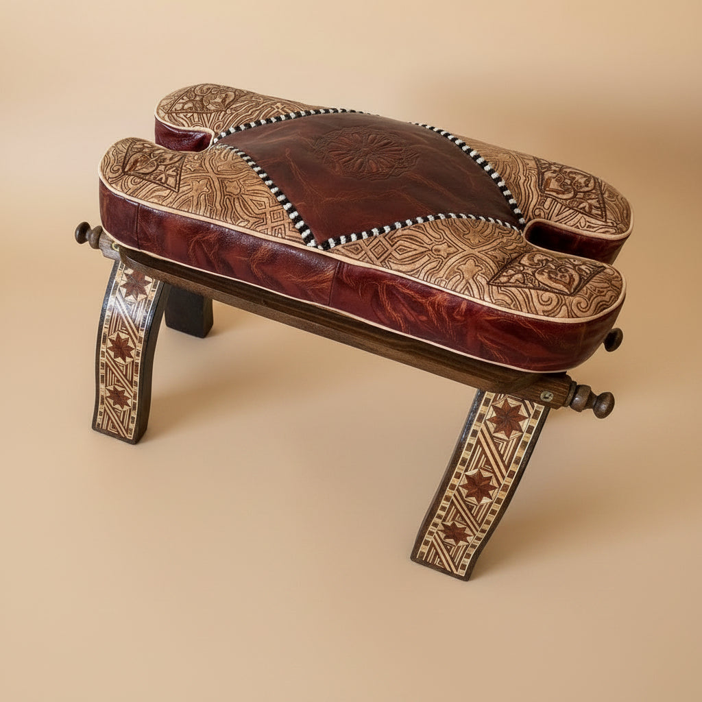 Tabouret chameau en cuir